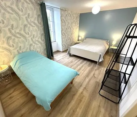 Hébergement de vacances 2 A 5 Personnes Au Coeur De La Nature *
